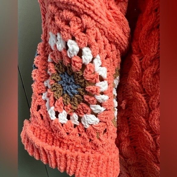 POL Cable Knit Long Sleeve Orange Sweater With Granny Square Detail Size Small - Picture 4 of 11